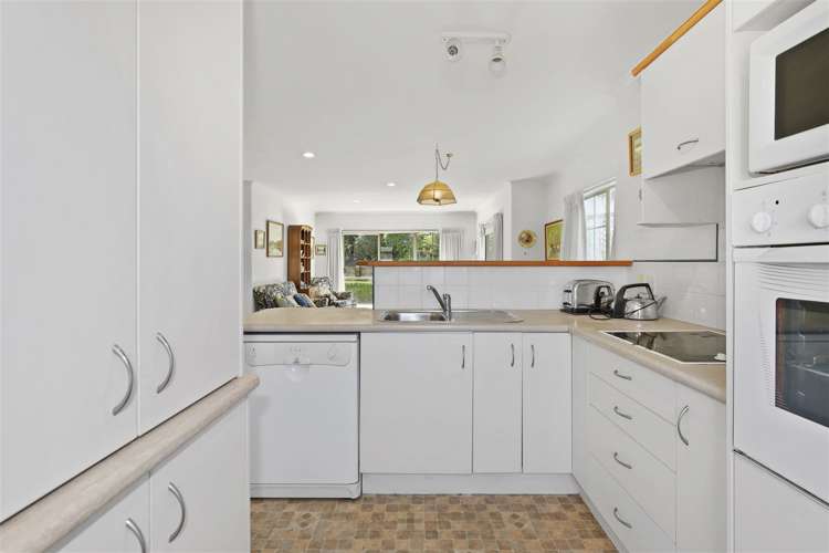 19 Lakeridge Close Rangatira Park_6