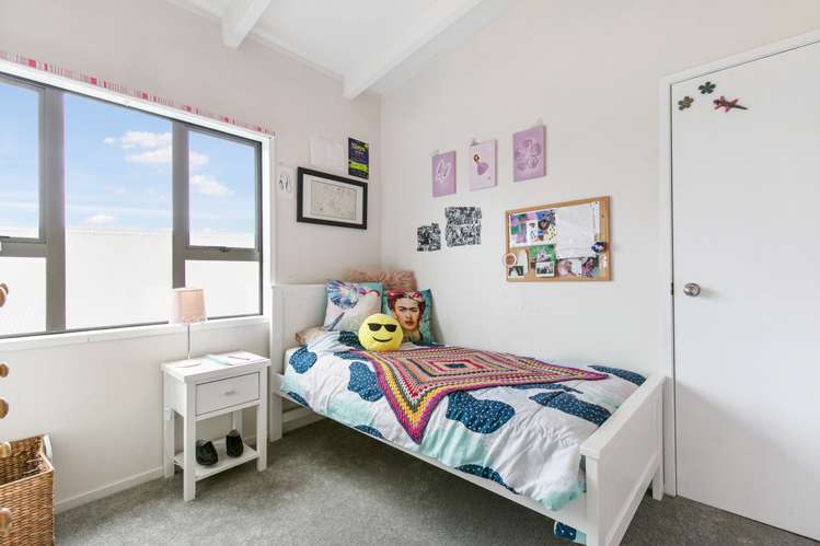 16b Lancaster Road Beach Haven_9