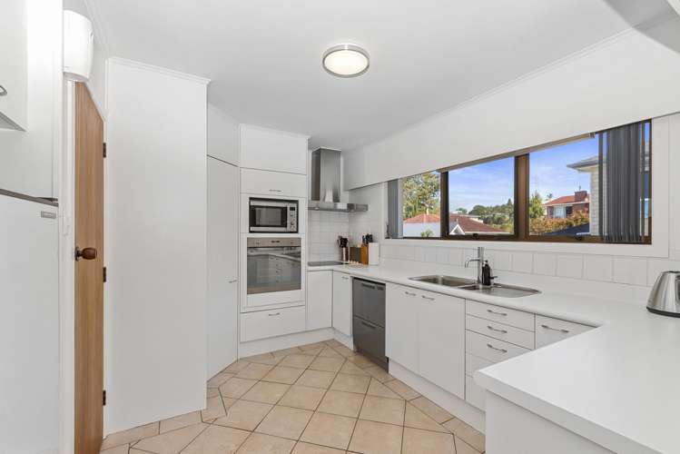 133 Tiroroa Avenue Te Atatu South_6