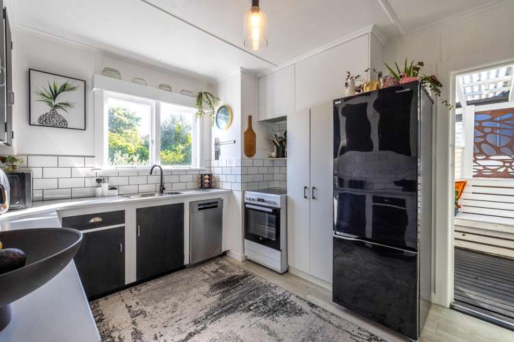 5 Wellington Road Surfdale_14