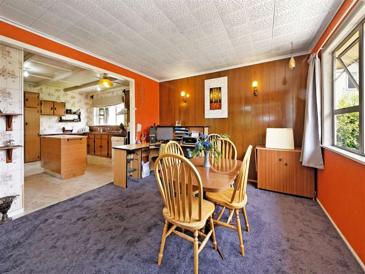 36 Buscomb Avenue Henderson_8