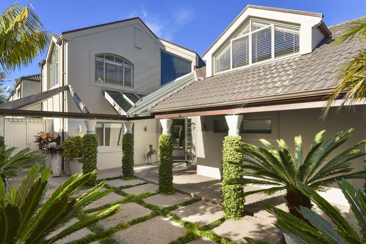 114 Vauxhall Road Narrow Neck_11