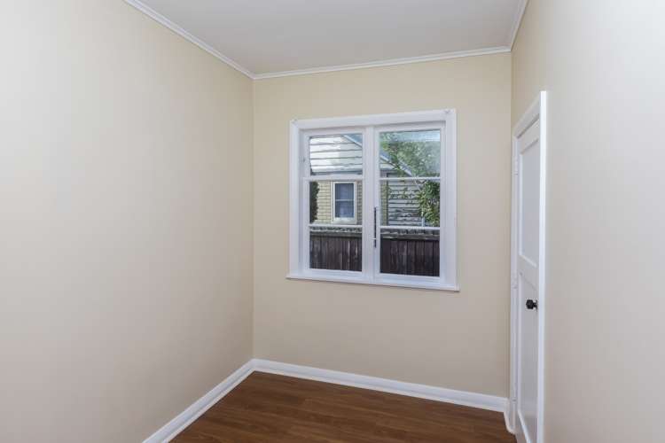 42 Colenso Street Sumner_8