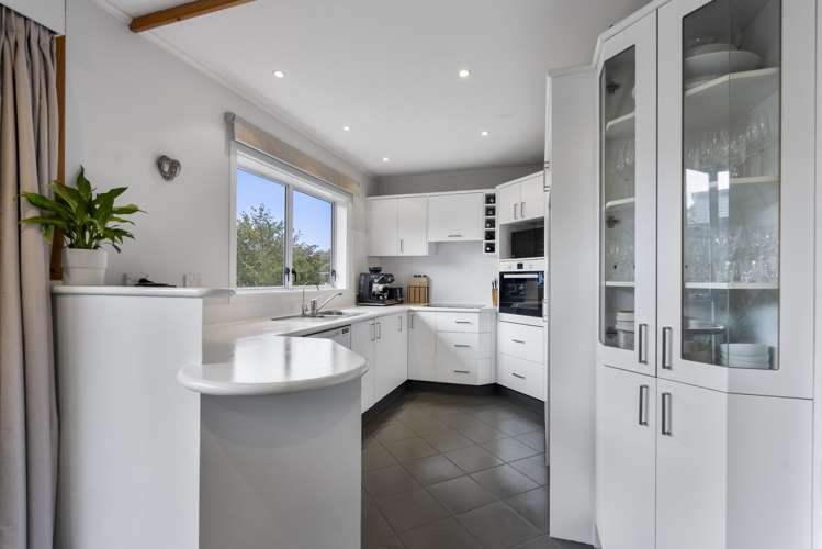 10 Whitby Place Westown_3