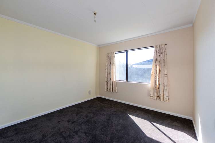 11 Tarbet Street Flaxmere_7