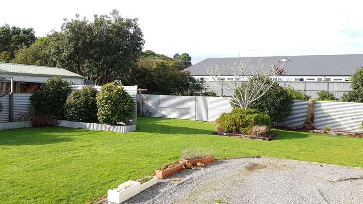 196 Sewell Street Hokitika_15