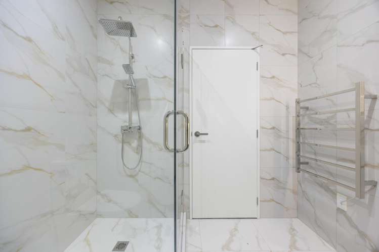 115 Otuwairoa Esplanade Opaheke_17