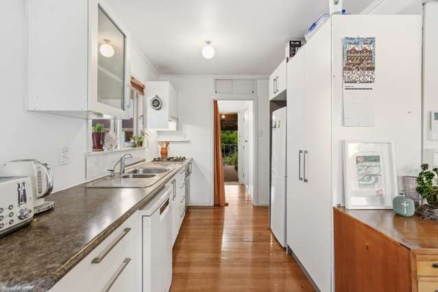 24 Tamariki Avenue Kelston_4