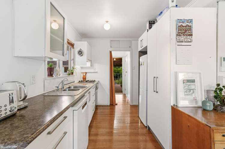 24 Tamariki Avenue_4