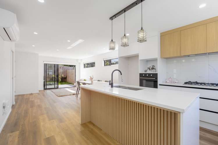 5/25 Hutchinson Avenue New Lynn_1