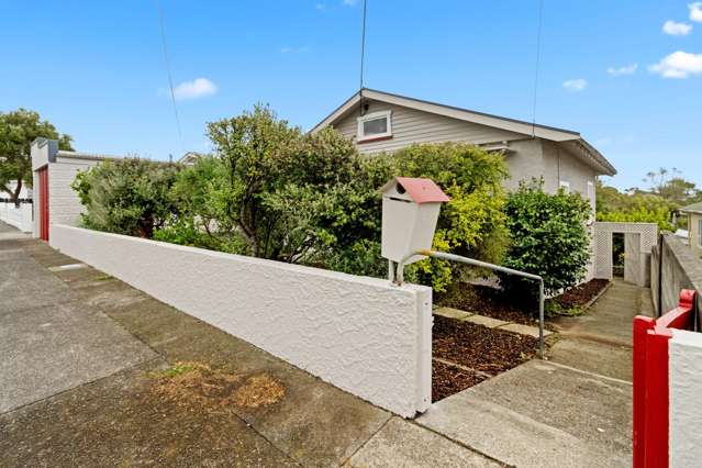 CHARACTER BUNGALOW WITH SPACE & FUTURE POTENTIAL