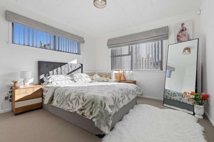 39 Thornlow Street Glendene_9
