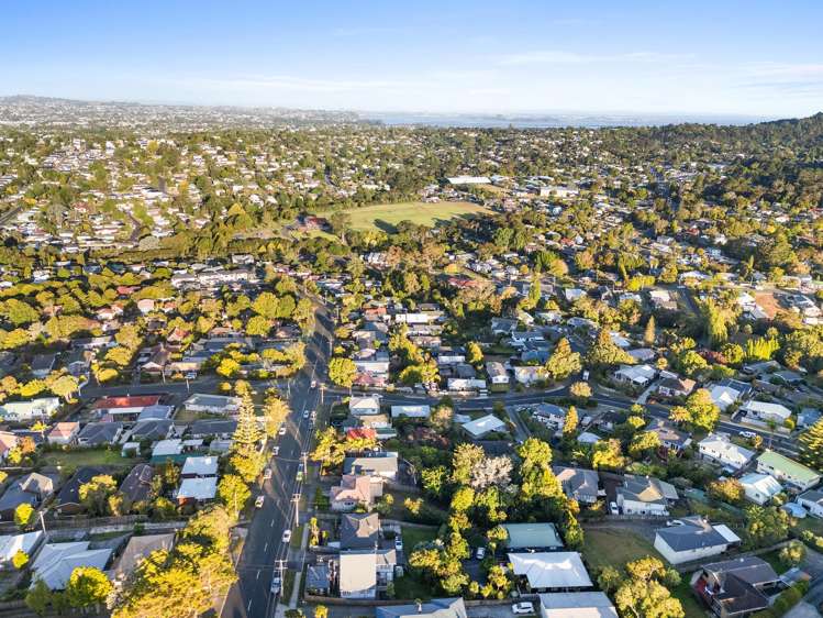 44 Glengarry Road Glen Eden_18
