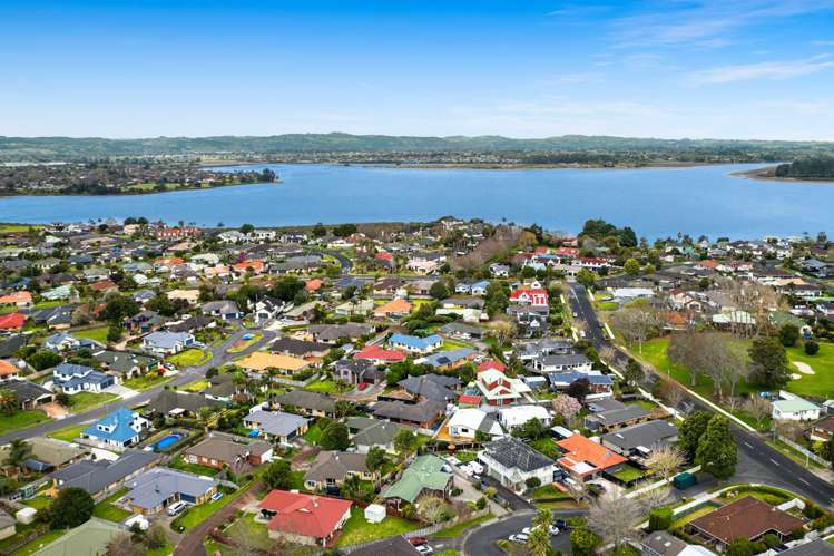 7 Prestwick Place Wattle Downs_21