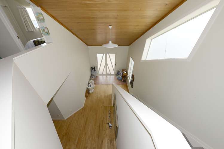 1 Travis Country Drive Burwood_14