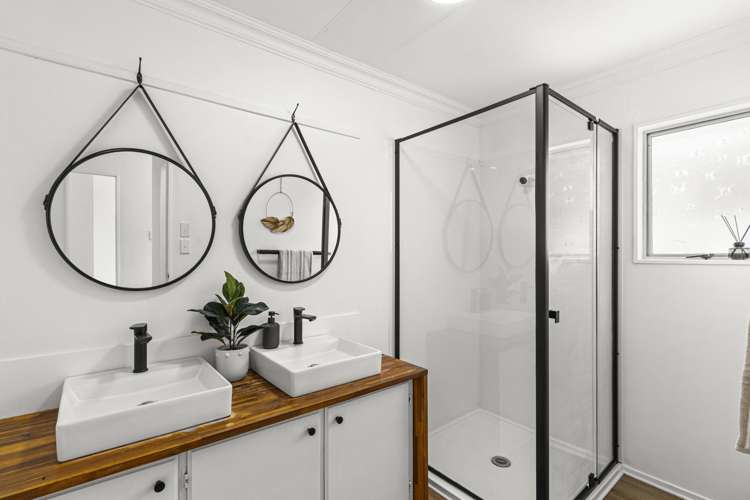 1/18 Herekawe Drive Spotswood_14