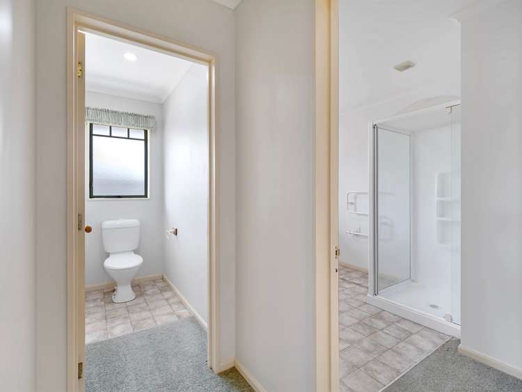 30 Strachan Way Highbury_12