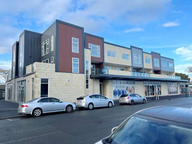 114/126 Commerce Street 1067_1