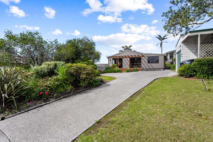 218 The Drive Whangamata_25