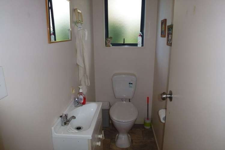 108 Tobie Place Whangamata_12