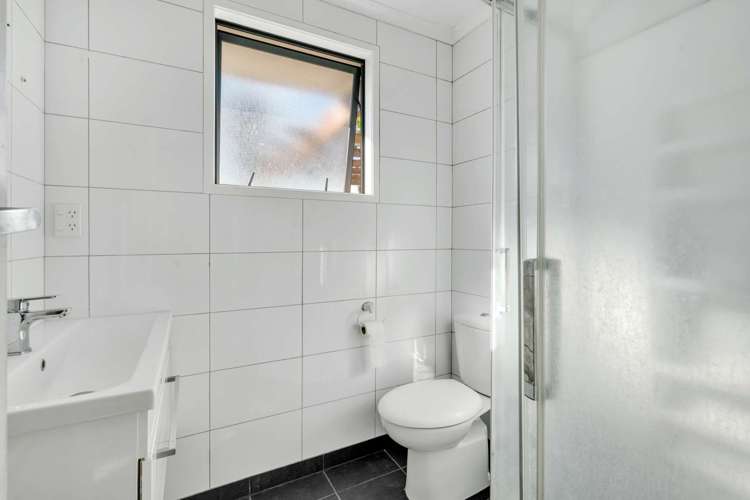 8 Doctors Hill Road Maungaturoto_28