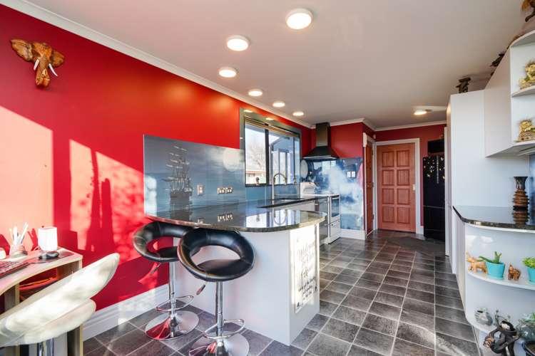 11 Lothian Crescent Strathern_6