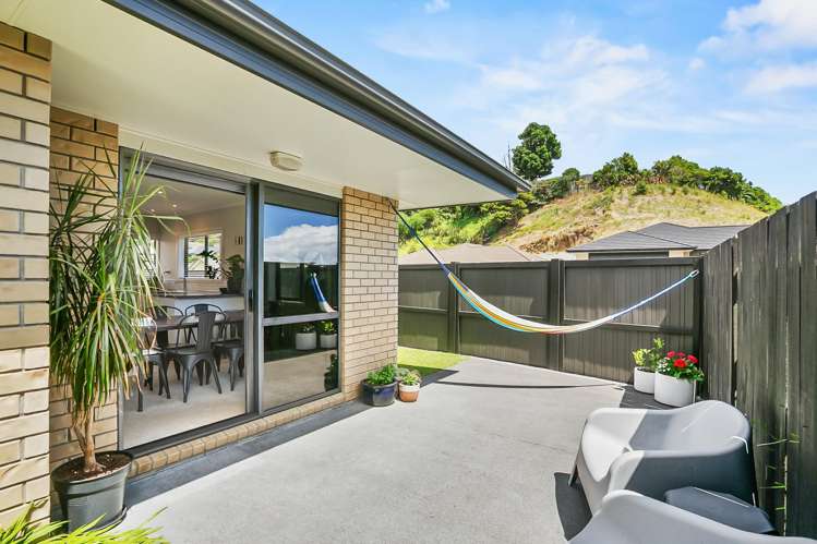 42 Magnolia Drive Westown_8