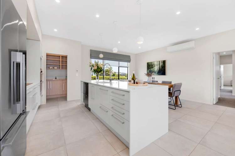 17 Doidge Street Beachlands_28