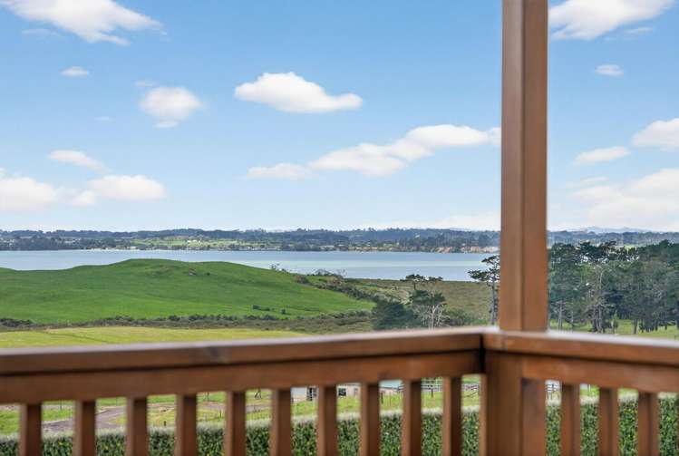 722 Awhitu Road Waiuku_15