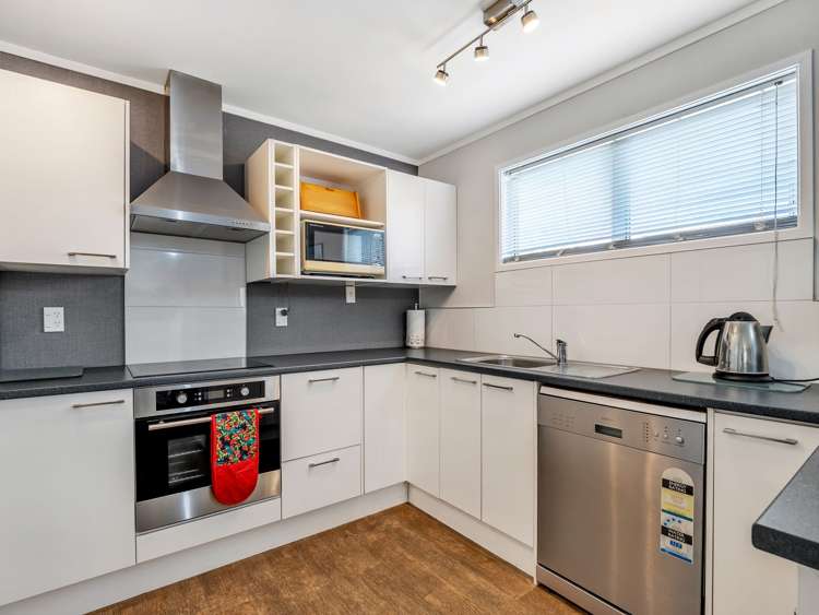 19b Barnard Road Fairy Springs_8