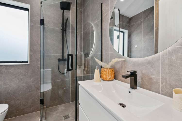 8 Rongoa Crescent_5