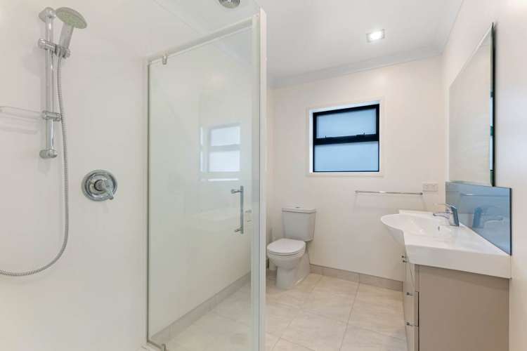 23A Centreway Road Orewa_14