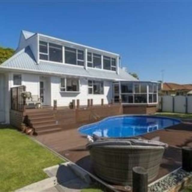Extravagant Property with Views