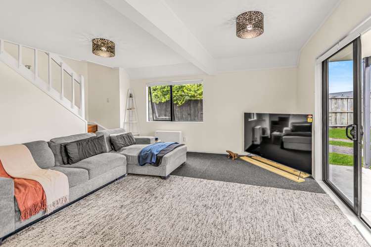 5B Lyn Grove Papamoa Beach_3