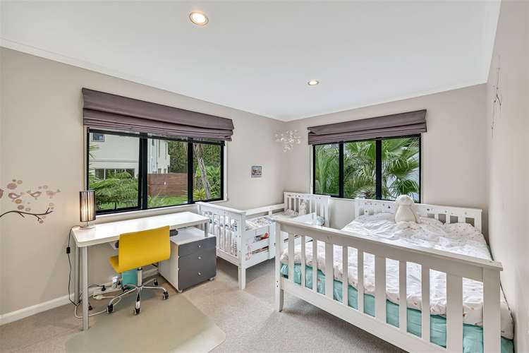 3 Fernbank Lane Greenhithe_12