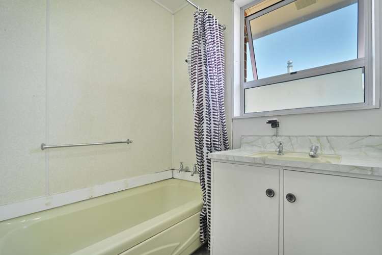 916 Lawrence Street Akina_11