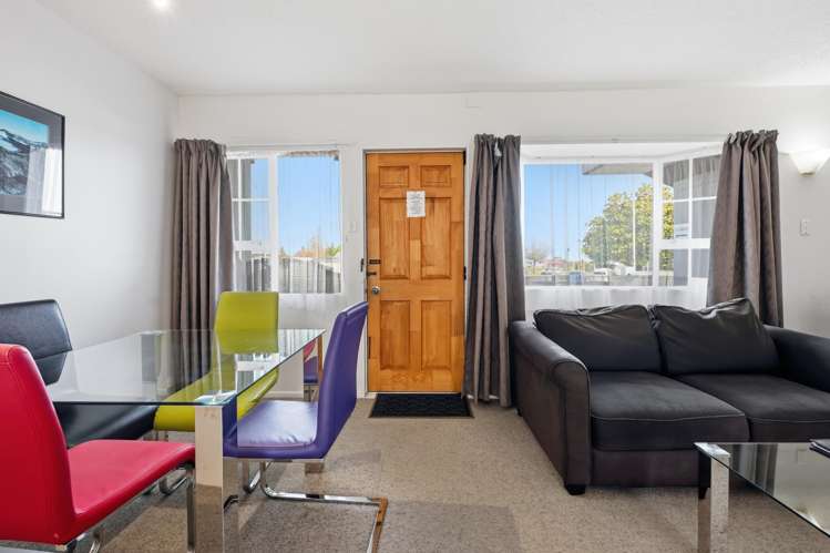 8/102 Tamamutu Street Central_2