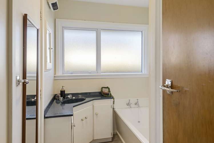 32 Parker Street Hornby_14