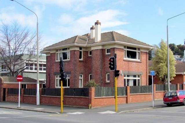6 Bedroom Flat in the Heart of the Uni Area