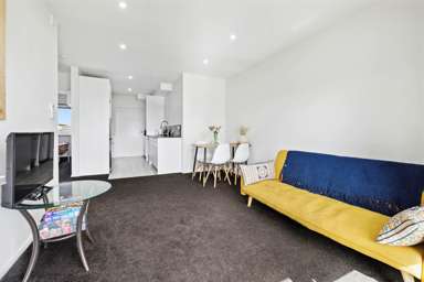 102/4 Richards Avenue_3
