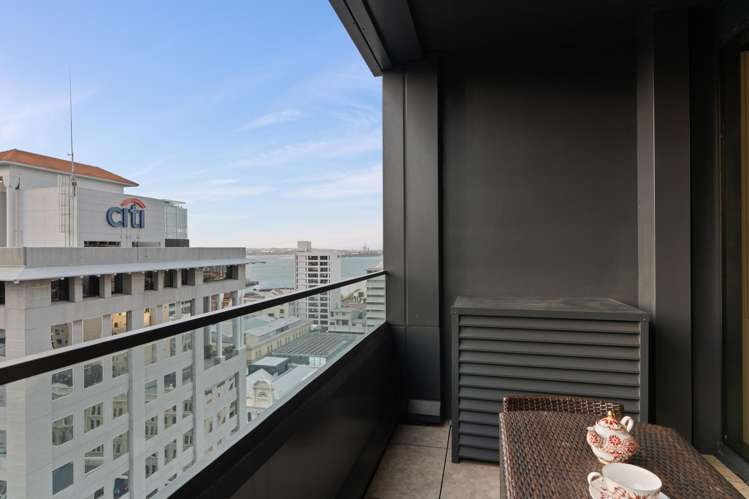 1607/10 Commerce Street Auckland Central_12