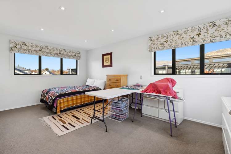 29 Kelliher Drive Wanaka_11