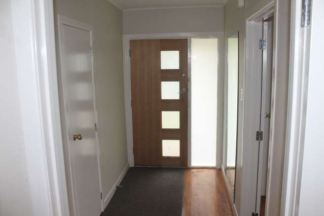 19A Newington Road Henderson_1