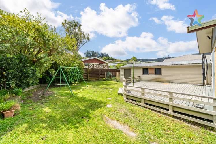 6 Kendal Grove Wainuiomata_21