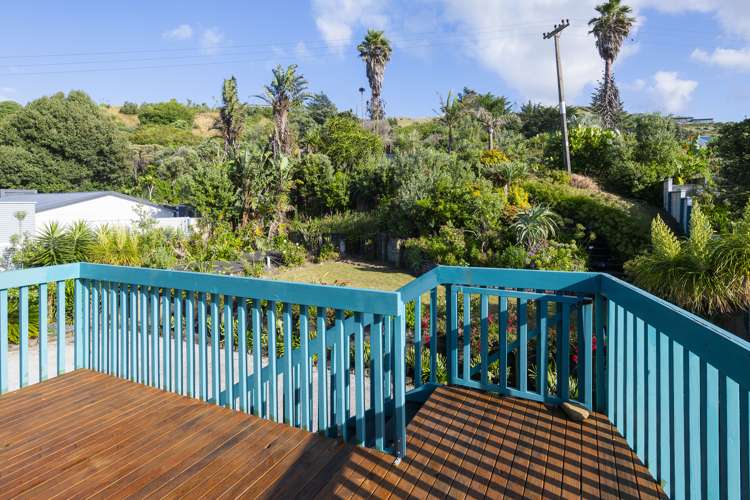 8 Sirrah Street Okitu_16