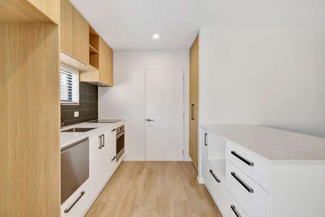 3/11 Spring Grove Street* 10222_4