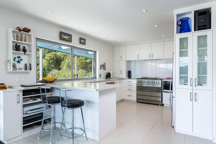 251 Queen Charlotte Drive Havelock_14