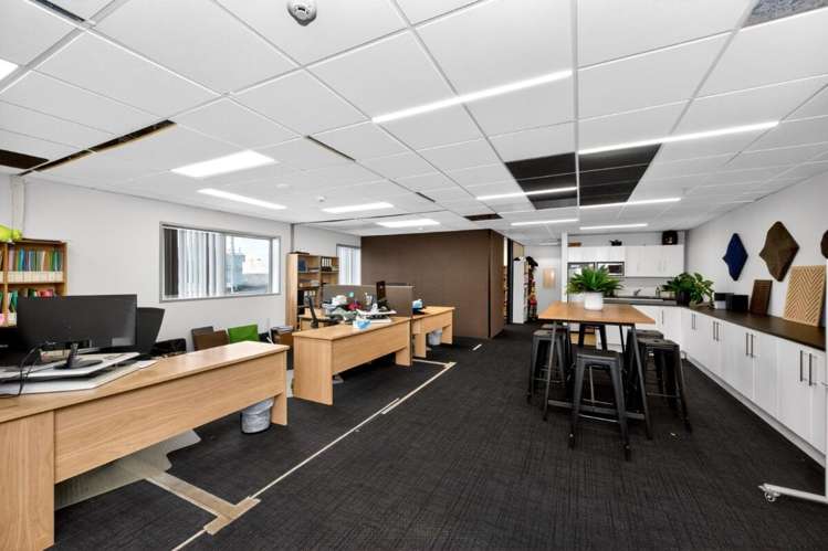 21 Fairfax Avenue Penrose_12