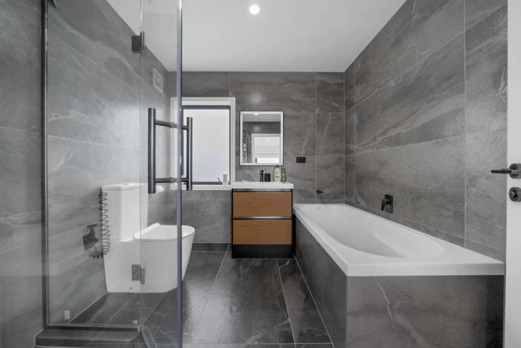 5A Letterkenny Place Blockhouse Bay_19