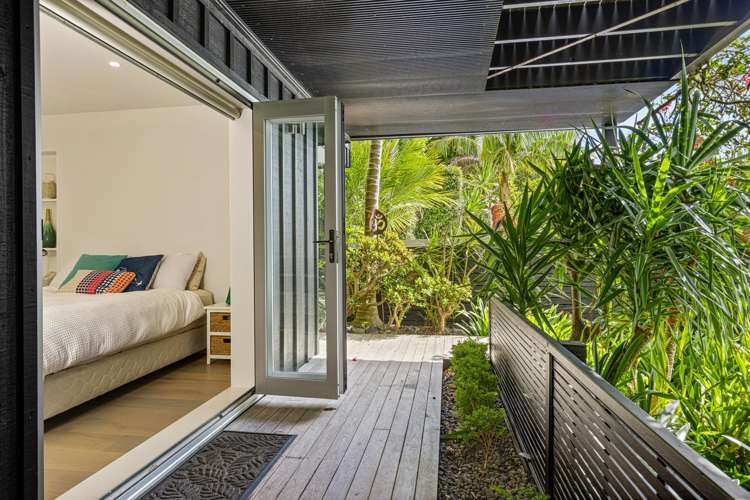 1184 Sandspit Road Sandspit_18